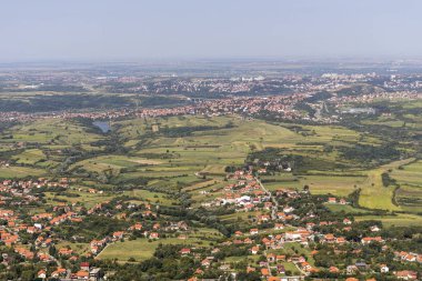 Sırbistan 'ın Avala Kulesi' nden inanılmaz panoramik manzara