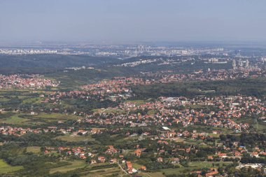 Sırbistan 'ın Avala Kulesi' nden inanılmaz panoramik manzara