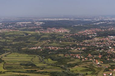 Sırbistan 'ın Avala Kulesi' nden inanılmaz panoramik manzara