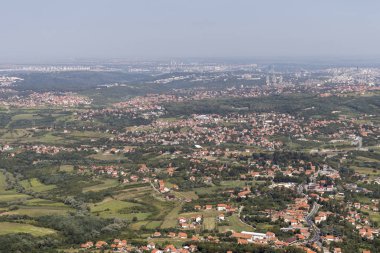 Sırbistan 'ın Avala Kulesi' nden inanılmaz panoramik manzara
