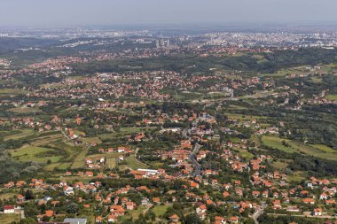Sırbistan 'ın Avala Kulesi' nden inanılmaz panoramik manzara