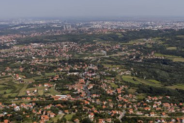 Sırbistan 'ın Avala Kulesi' nden inanılmaz panoramik manzara