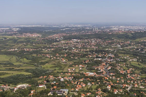 Sırbistan 'ın Avala Kulesi' nden inanılmaz panoramik manzara — Stok fotoğraf