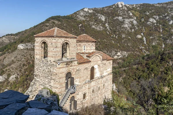 Igreja em ruínas da Fortaleza de Asen, Asenovgrad, Bulgária — Fotografia de Stock
