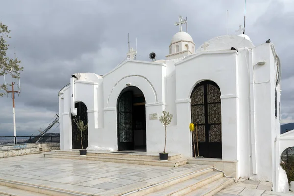 Iglesia de San Jorge en la colina de Lycabettus en Atenas, Grecia — Foto de Stock