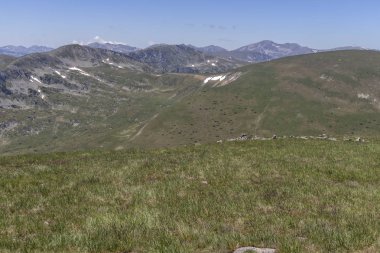 Belmeken Peak yakınlarındaki manzara, Rila dağı, Bulgaristan