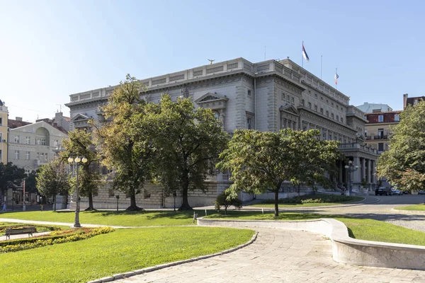 Costruzione del nuovo palazzo nella città di Belgrado, Serbia — Foto Stock