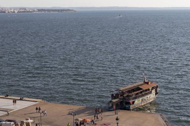 Beyaz Kule 'den Yunanistan' ın Selanik kentine gün batımı manzarası