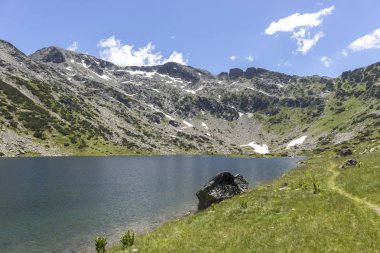 Bulgaristan 'ın Rila dağındaki Balık Gölleri (Ribni Ezera)