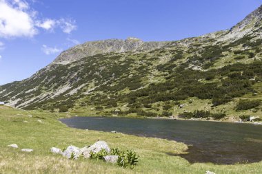 Bulgaristan 'ın Rila dağındaki Balık Gölleri (Ribni Ezera)