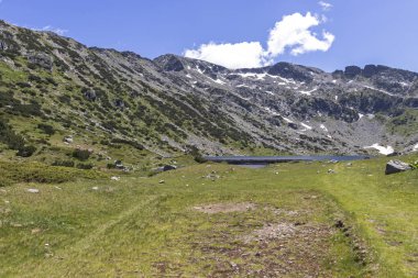 Bulgaristan 'ın Rila dağındaki Balık Gölleri (Ribni Ezera)