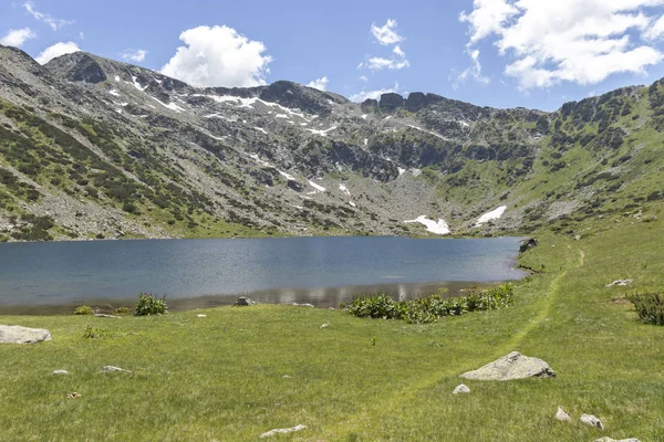 Danau Ikan (Ribni Ezera) di gunung Rila, Bulgaria — Stok Foto