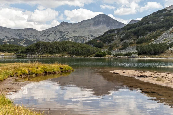 Herfst Landschap Van Muratovo Hvoynato Meer Bij Pirin Mountain Bulgarije — Stockfoto