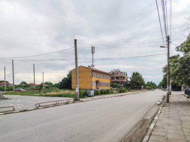 TSALAPITSA, BULGARIA - 16 Temmuz 2020: Bulgaristan 'ın Filibe Bölgesi' nin Tsalapitsa köyü merkezi