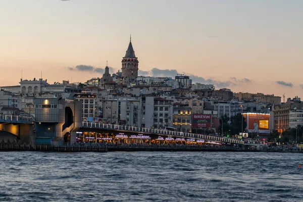 Istanbul Turquia Julho 2019 Amazing Sunset Golden Horn Galata Bridge — Fotografia de Stock