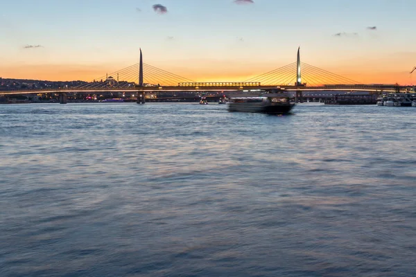 Istanbul Turkey July 2019 Amazing Sunset Golden Horn Galata Bridge — Stock Photo, Image