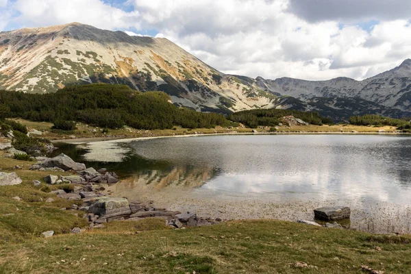 Autumn Landscape Muratovo Lake Todorka Peak Pirin Mountain Bulgaria — Stock Photo, Image