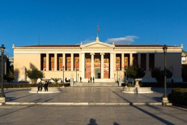 ATİNA, GREECE - 19 HAZİRAN 2017: Atina Üniversitesi, Attica, Yunanistan 'ın günbatımı