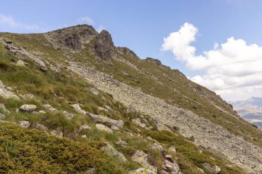 Büyük (Golyam) Kupen zirvesi yakınlarındaki manzara, Rila Dağı, Bulgaristan