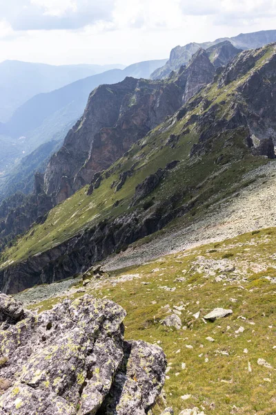 Büyük Golyam Kupen Zirvesi Yakınlarındaki Manzara Rila Dağı Bulgaristan — Stok fotoğraf