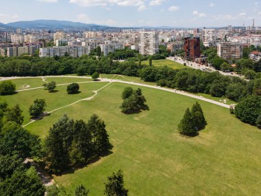 Bulgaristan 'ın South Park yakınlarındaki Sofya kentinin hava manzarası