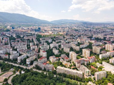Bulgaristan 'ın South Park yakınlarındaki Sofya kentinin hava manzarası