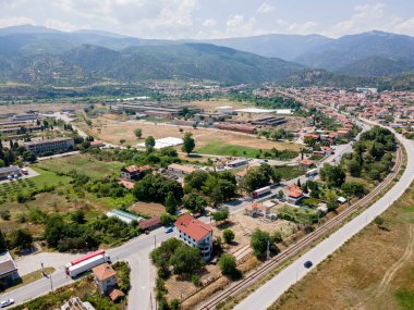 Bulgaristan 'ın Blagoevgrad bölgesinin Kresna kentinin hava manzarası