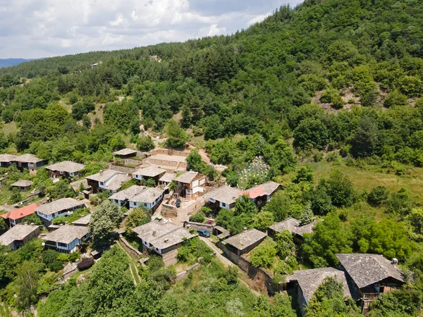 Vue Aérienne Village Leshten Avec Des Maisons Authentiques Xixe Siècle — Photo