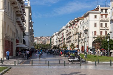 THESSALONIKI, GREECE - 22 Eylül 2019: Yunanistan 'ın orta Makedonya kenti Selanik' teki Aristo Meydanı 'nın panoramik manzarası