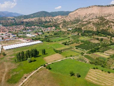 Kresna kum piramitlerinin hava manzarası, Blagoevgrad bölgesi, Bulgaristan