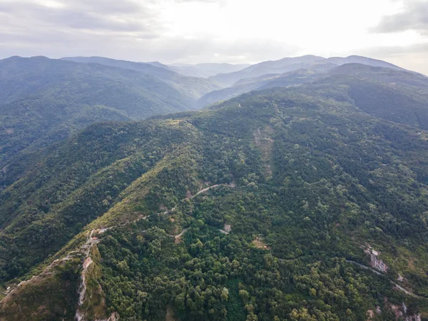 Légi Kilátás Rhodope Hegység Közelében Város Asenovgrad Plovdiv Régió Bulgária — Stock Fotó