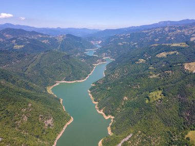 Bulgaristan 'ın Smolyan Bölgesi, Tsankov kamak Barajı' nın hava manzarası