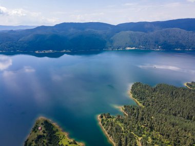 Bulgaristan 'ın Smolyan Bölgesi, Dospat Reservoir hava manzarası