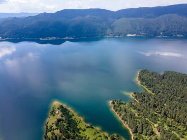 Bulgaristan 'ın Smolyan Bölgesi, Dospat Reservoir hava manzarası