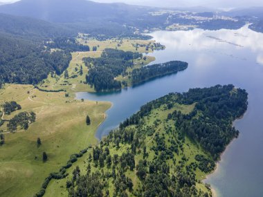 Bulgaristan 'ın Smolyan Bölgesi, Dospat Reservoir hava manzarası
