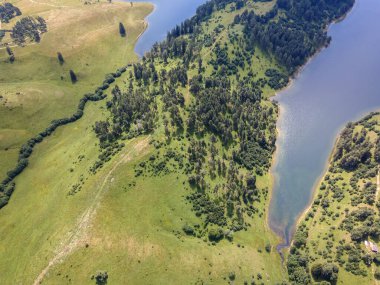 Bulgaristan 'ın Smolyan Bölgesi, Dospat Reservoir hava manzarası