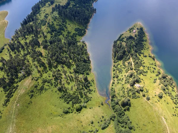 Bulgaristan 'ın Smolyan Bölgesi, Dospat Reservoir hava manzarası