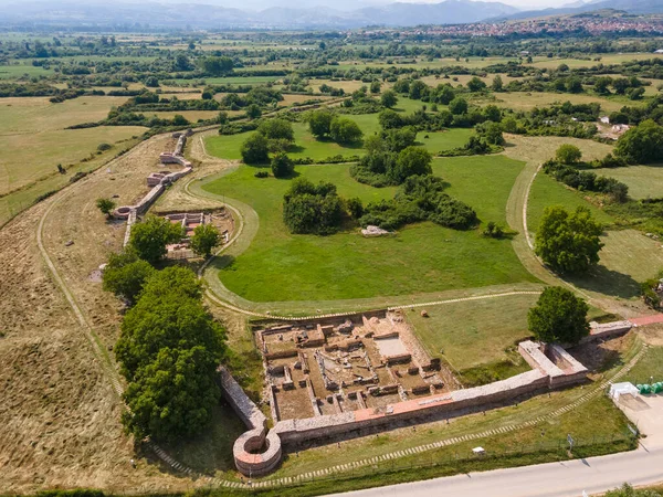 Bulgaristan 'ın Blagoevgrad Bölgesi' ndeki Garmen kasabası yakınlarındaki antik Roma şehri Nicopolis ad Nestum 'un hava manzarası