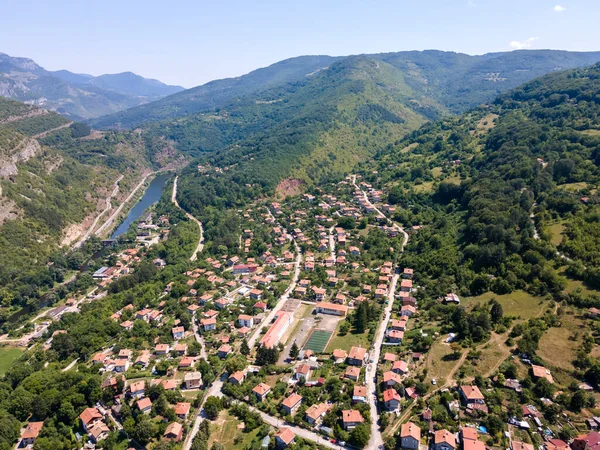 Iskar Nehri Boğazı, Balkan Dağları, Bulgaristan 'ın hava manzarası