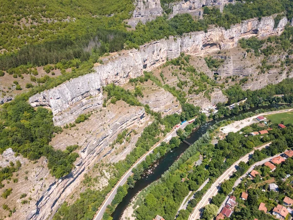 Iskar Nehri Boğazı, Balkan Dağları, Bulgaristan 'ın hava manzarası