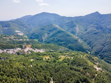 Belintash 'ın havadan görünüşü - Bulgaristan' ın Rodop Dağlarındaki tanrı Sabazios 'a adanmış antik tapınak