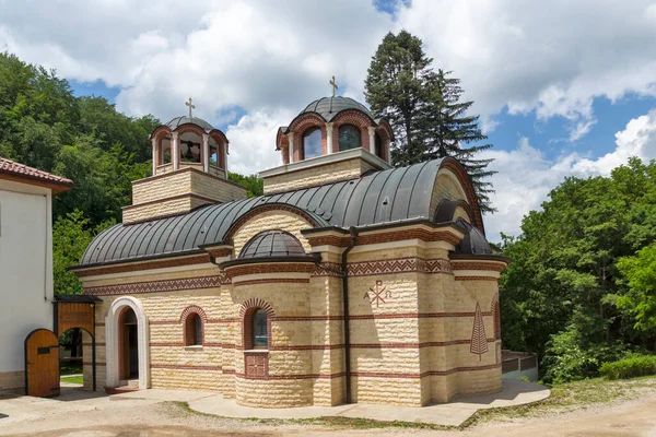 Cerkiew Divotino Poświęcona Trójcy Przenajświętszej Górze Liulin Obwód Sofijski Bułgaria — Zdjęcie stockowe