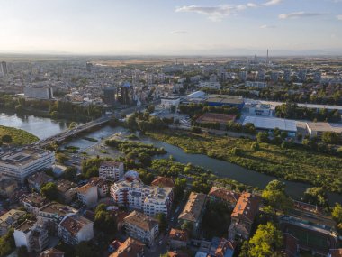 Bulgaristan 'ın Filibe kentinin hava gün batımı manzarası