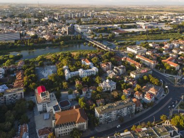 Bulgaristan 'ın Filibe kentinin hava gün batımı manzarası