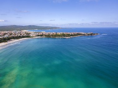 Bulgaristan 'ın Burgaz Bölgesi' ndeki Primorsko kasabasının şaşırtıcı hava manzarası