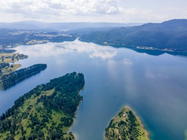 Bulgaristan 'ın Smolyan Bölgesi, Dospat Reservoir hava manzarası