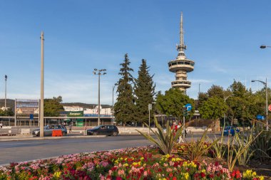 THESSALONIKI, GREECE - 22 Eylül 2019: Selanik, Orta Makedonya, Yunanistan 'daki OTE Kulesi' nin günbatımı