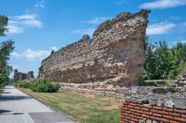 Bulgaristan 'ın Filibe Bölgesi' ndeki Hisarya kasabası Diocletianopolis antik Roma kentinin tahkimatları