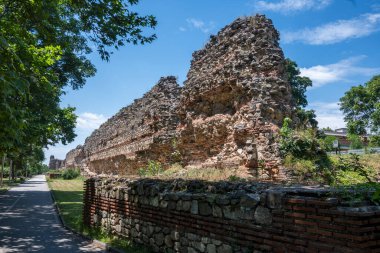 Bulgaristan 'ın Filibe Bölgesi' ndeki Hisarya kasabası Diocletianopolis antik Roma kentinin tahkimatları