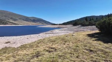 Belmeken Barajının Yaz Manzarası, Rila Dağı, Bulgaristan